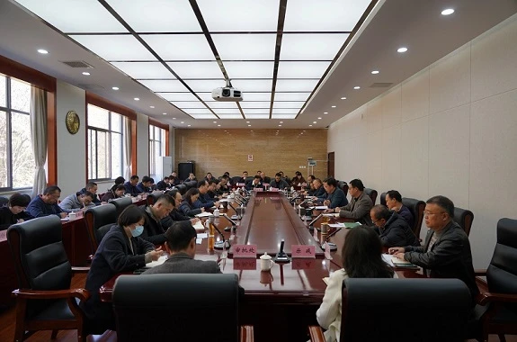 澳门威尼斯人APP党组理论学习中心组举行2025年第1次集中学习 /html/2025/zhongdahuiyi_0103/72782.html